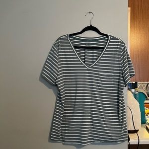 Elegantees T-Shirt